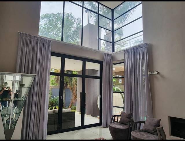 4 BEDROOM PROPERTY TO RENT IN HOUGHTON